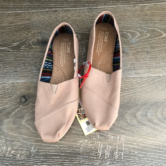 nude toms